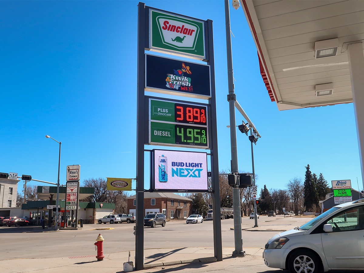 Kwik Stop; 18" Price Watchers, 10mm, 4'5" x 6'3" Message Center, Kimball, NE