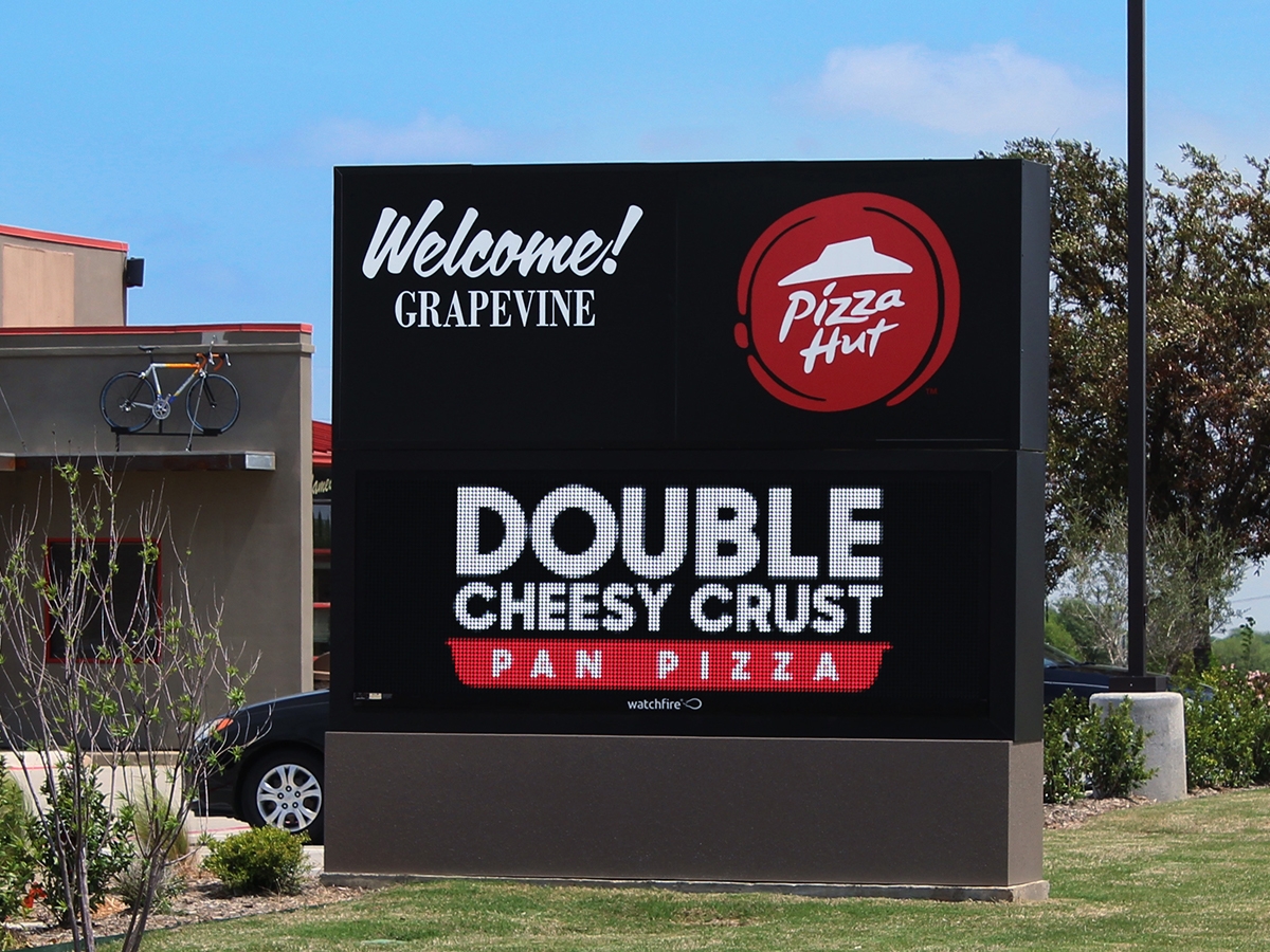Pizza Hut; 16mm, 3'5" x 9'3", Grapevine, TX